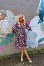 Load image into Gallery viewer, Michelle Dress in Paisley 🇨🇦