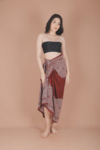 Load image into Gallery viewer, Dario in beautiful prints for summer
Rayon scarf in Mandela print