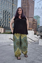 Load image into Gallery viewer, Harem Pants Green