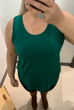 Load image into Gallery viewer, Plus size Fraser Valley
Curve fashion BC
Plus sizes Vancouver 
Plus size women's clothing BC
Plus size women's clothing Fraser Valley.
Bamboo tank tops for women in Plus sizes. Plus size Canadian clothing stores