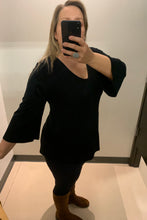 Load image into Gallery viewer, 34 bell sleeve blouse in Bamboo fabric
Canadian made clothing for women
Eco friendly fashion made in Canada