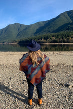 Load image into Gallery viewer, Blanket Shawl 🇨🇦
