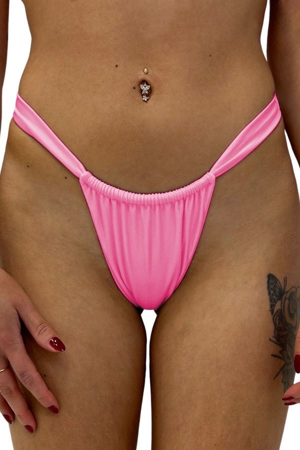 Hi fashion, bikini brand Violaa swimwear’s hottest styles in thong bikinis, high end, fashion, and five bucks available to Tryon at SunLaced Apparel in Highstreet Shopping Centre. Order online ships anywhere in Canada.
