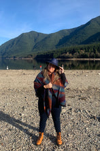 Load image into Gallery viewer, Blanket Shawl 🇨🇦
