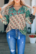 Load image into Gallery viewer, Green Floral Print Peasant Blouse
