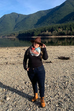 Load image into Gallery viewer, Aztec Scarf 🇨🇦
