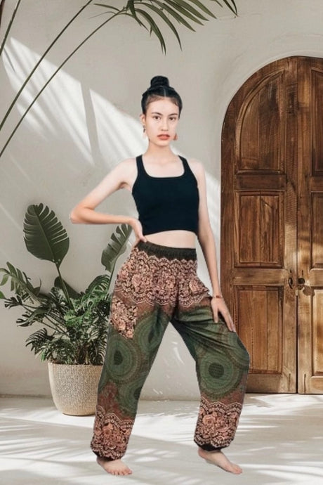  brown and green harem pants. 100% rayon fabric light and breathable very soft great for summer wear and vacations. Yoga pants near me. Harem pants near me. Hippie bohemian clothing in Abbotsford. Hippie bohemian clothing near me. BoHo chic fashion Canadian brands. Canadian retailer in Abbotsford BC with bohemian hippie clothing.