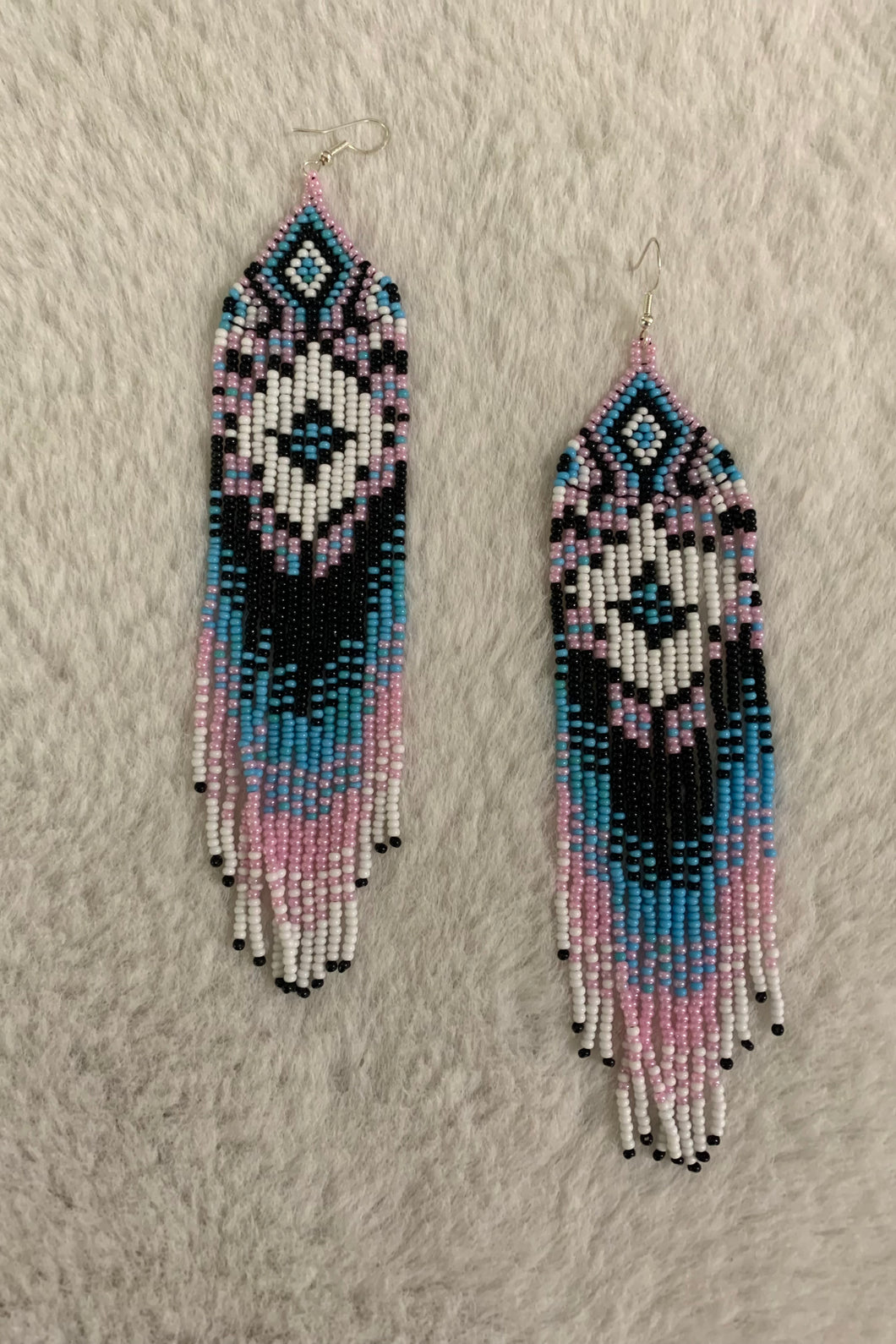 Beaded Earrings 🇨🇦