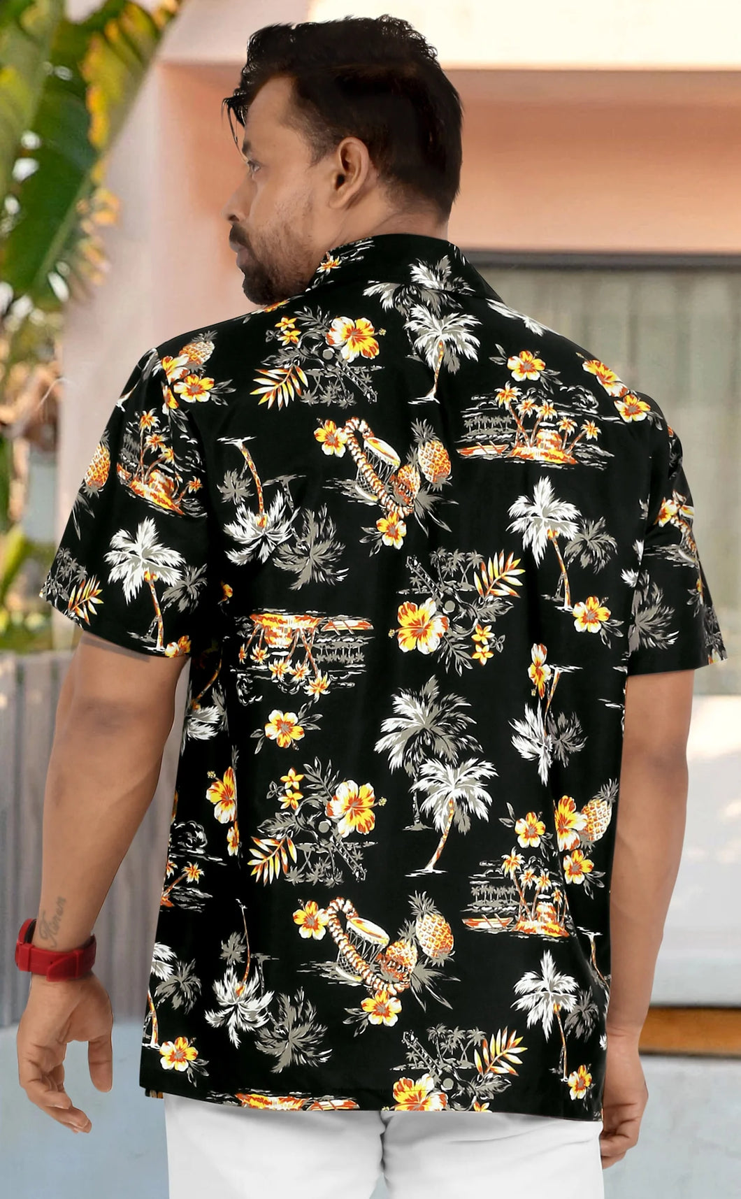 Aloha shirts for men. Tropical shirts for venation. Hawaiian shirts for men. Hawaiian shirts in Fraser Valley BC
Hawaiian shirts in Abbotsford BC. 
Canadian retail with Hawaiian shirts for men and women. Vacation wear for men. Resort wear for men. Canadian men's clothing.