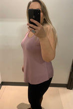 Load image into Gallery viewer, Dusty rose tank top long. Rose closured tank top in bamboo fabric made in Canada. Plus size tank tops in BC. Made in Canada Plus size women&#39;s clothing. Bamboo clothing in plus sizes.
