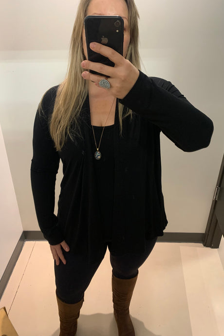 Bamboo caridgan in black. Made in Canada bamboo cardigans for office or casual looks. Canadian clothing stores near me
Canadian made women's clothing
