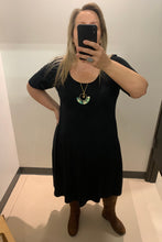 Load image into Gallery viewer, Curve fashion BC
Plus sizes Fraser Valley. Plus sizes Vancouver 
Plus size women&#39;s clothing BC
Plus size women&#39;s clothing Fraser Valley.
Breathable and soft Bamboo dresses in Abbotsford BC
Canadian made clothing
