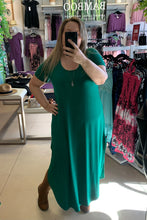 Load image into Gallery viewer, Green maxi dress in plus sizes. Green dress for plus sizes in bamboo fabrics. Long maxi dress bohemian style. Bamboo maxi dress in green. Made in Canada clothing for women.
