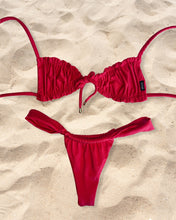 Load image into Gallery viewer, shimmery red bukini
Swimsuits Fraser Valley BC
Two piece red swimsuit. Luxury handmade swimsuits for women

