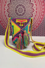 Load image into Gallery viewer, Small Mochila🍁
