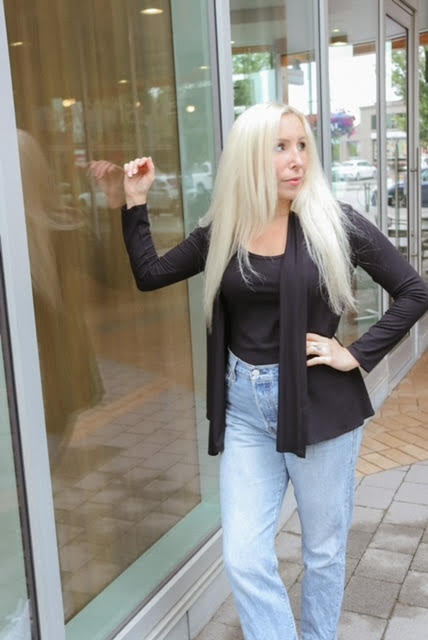 Luxury bamboo black cardigan. Soft light and breathable cardigan in bamboo fabric. Summer cardigan great for travel. Sustainable fashion at great prices. Natural fabrics clothing line at Sunlaced Apparel in Abbotsford.

 Bamboo women's clothing collection Bamboo clothing Abbotsford.
Bamboo cardigan Abbotsford.
Bamboo clothing near me.
Bamboo clothing store Abbotsford
Quality eco friendly clothing made locally in BC. 