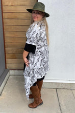 Load image into Gallery viewer, White/Black Design Crinkle Rayon Cover Up Cardigan. swimwear cover ups in Abbotsford. Beach cover up Abbotsford. Beach vibe clothing. Vacation wear Abbotsford. BC
Swimwear cover up Abbotsford. each cover ups Abbotsford.
