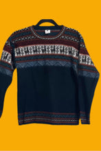 Load image into Gallery viewer, Men&#39;s wool sweaters in BC
Women&#39;s alpaca wool sweaters. Soft and natural wool fabrics to regulate temperature. Wool sweater store in Abbotsford. Alpaca wool sweaters from Ecuador. Ecuador wool sweaters for men and women in Abbotsford BC.
