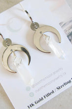 Load image into Gallery viewer, Crescent Moon Earrings🍁
