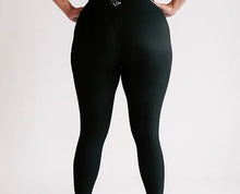 Load image into Gallery viewer, Ribbed Capri (Midnight Black)
